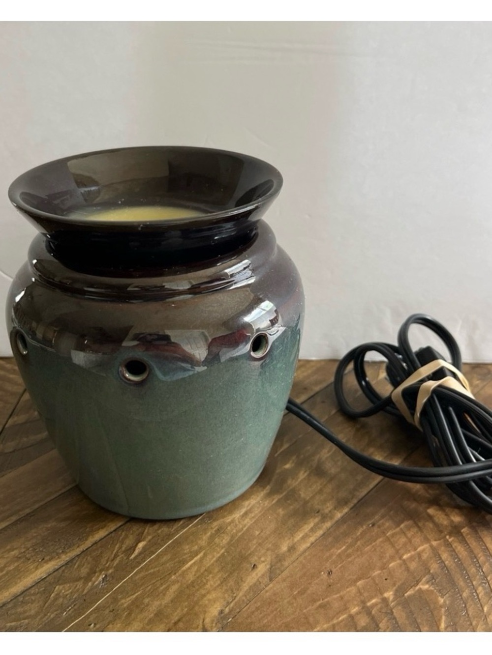 Scentsy Two-Tone Candle Holder